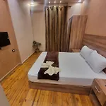 Cairo Plaza 70 Hotel