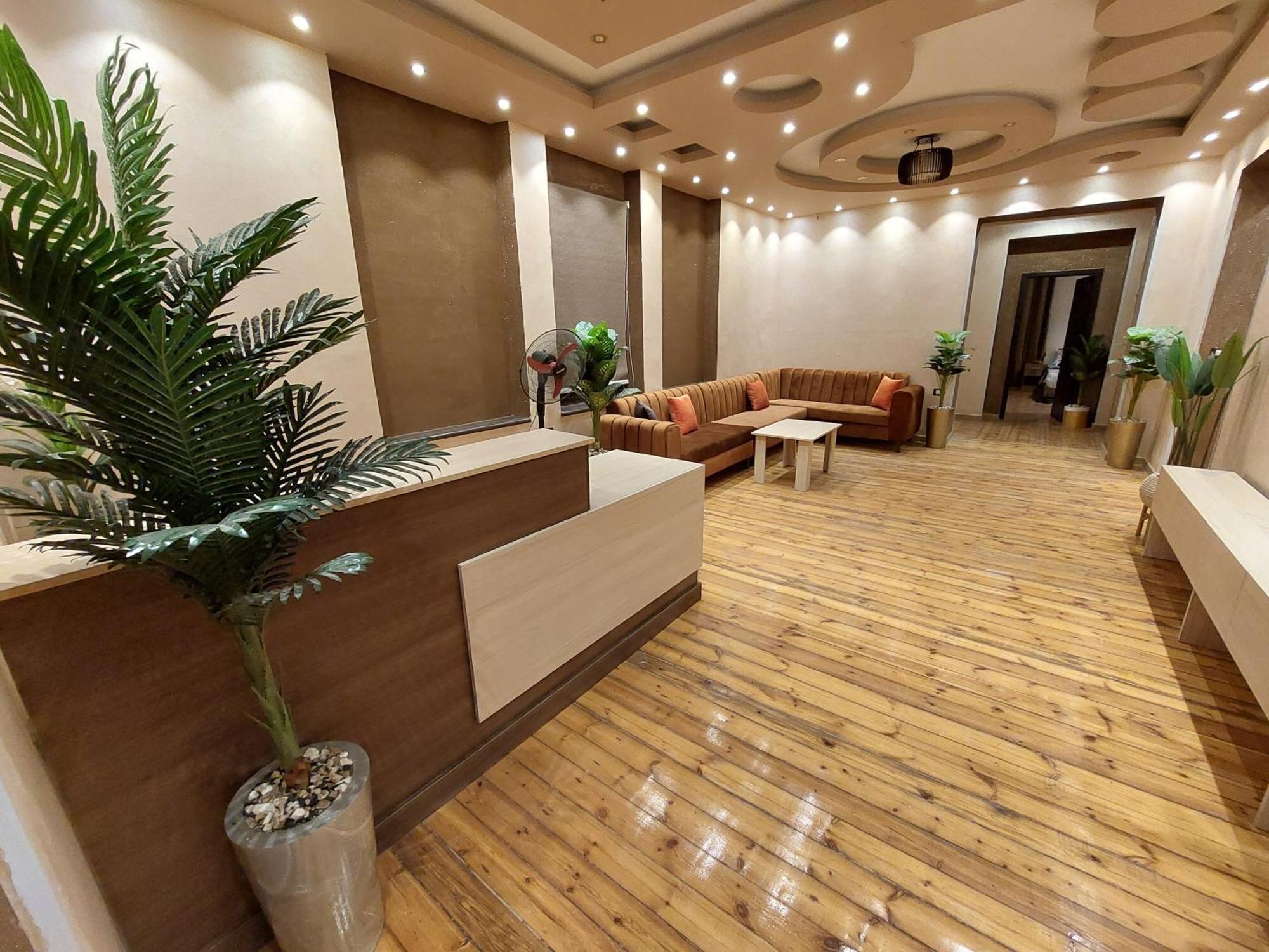 Plaza 70 Hostel